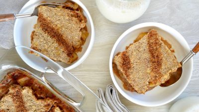 Apple Pie Oatmeal Bake Landscape Featured Image copy